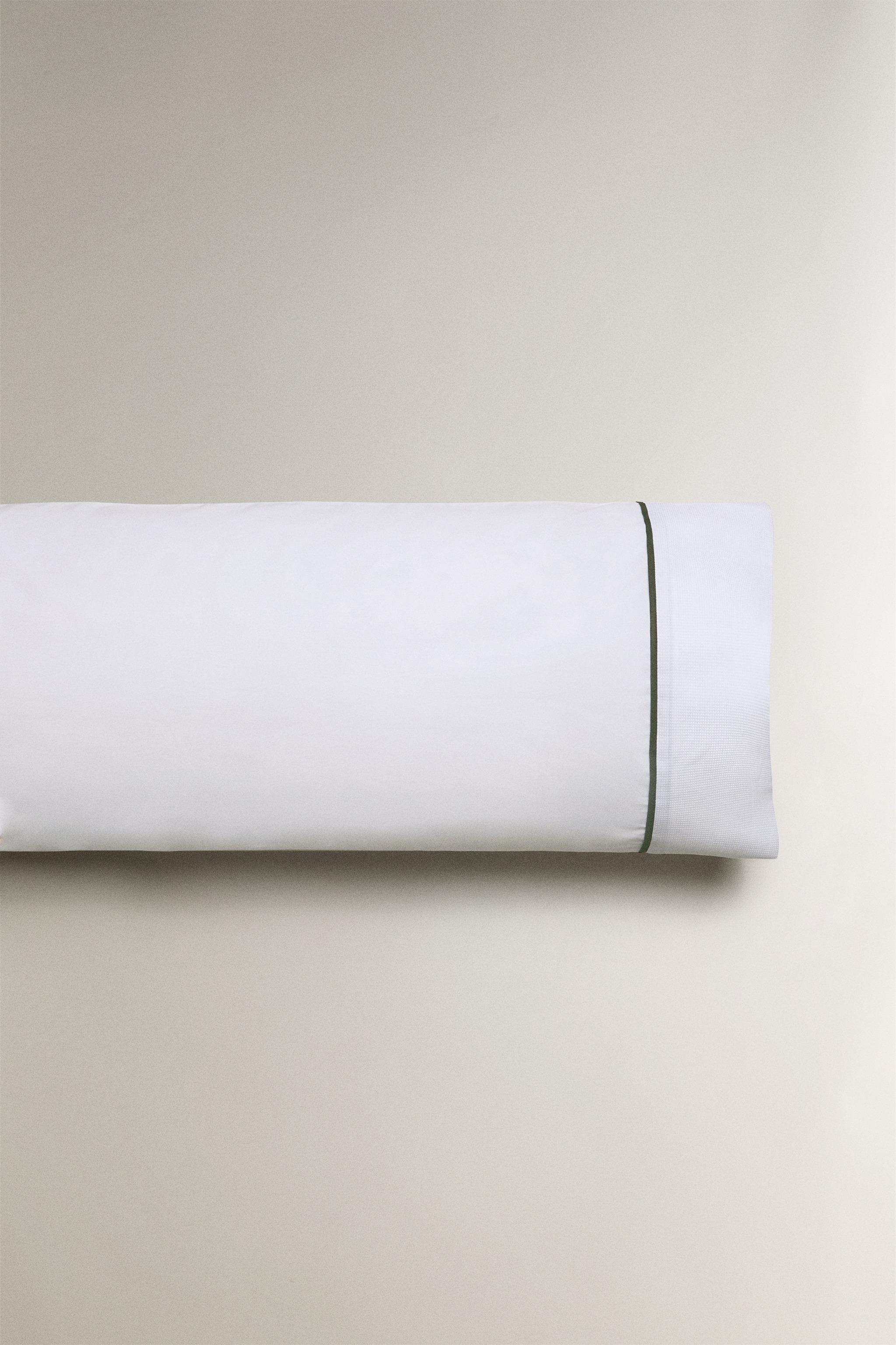 PIQUÉ PIPING PILLOWCASE